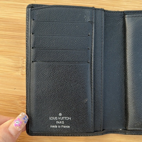 Louis Vuitton Vintage Black Epi Leather Wallet Silver Tone Kiss Lock Luxury - Picture 9 of 16